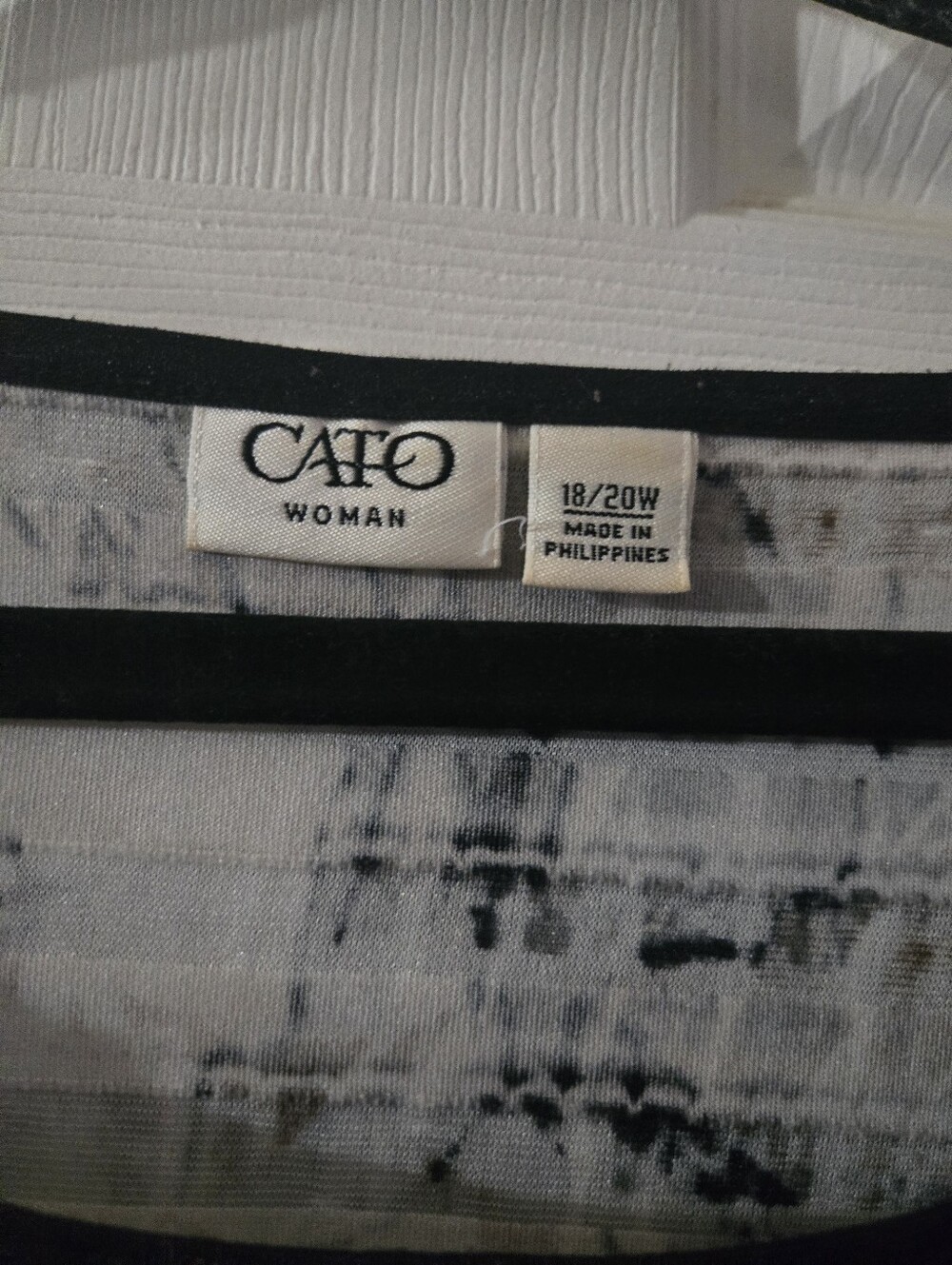 18/20w Cato stretchy blouse - Picture 2 of 4